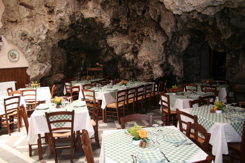 Agriturismo La Grotta Corbara  Екстер'єр фото
